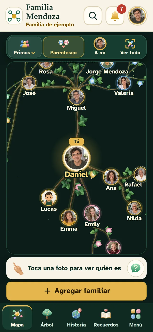 Así se ve ReuniTree en el celular: el mapa de la familia Mendoza, de ejemplo, con Daniel al centro y su familia alrededor.